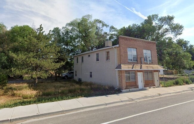 Photo - MM-36 W Main Unit 36 W Main Upper