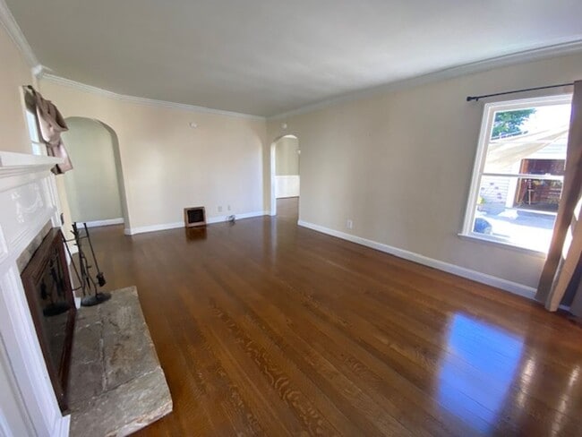 Photo - Maple Park LARGE 2 BR/ 2BA with 2 Car Garage & Large Fenced Yard