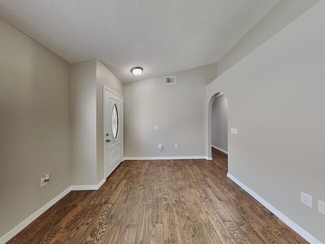 Photo - 6879 Belmar Dr