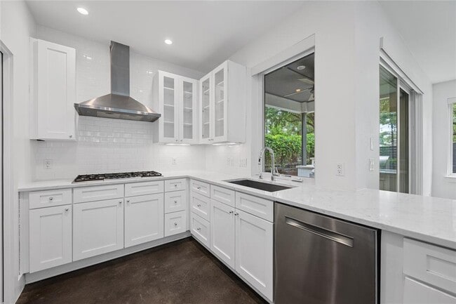 Photo - 1303 Azie Morton Rd