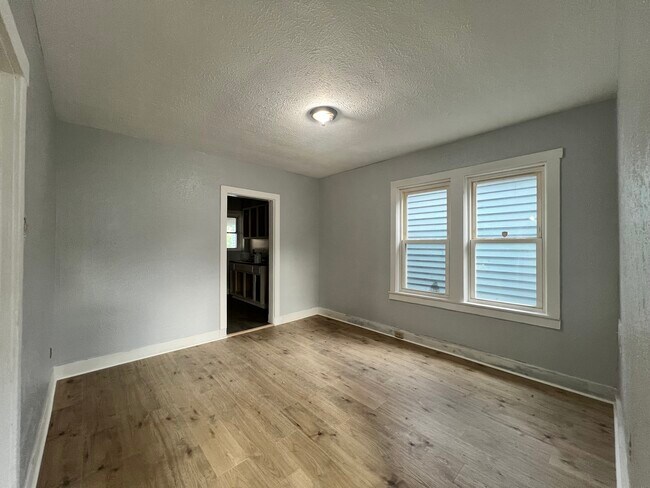 Building Photo - 1413 Margaret St Rental