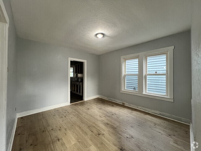 Building Photo - 1413 Margaret St Rental