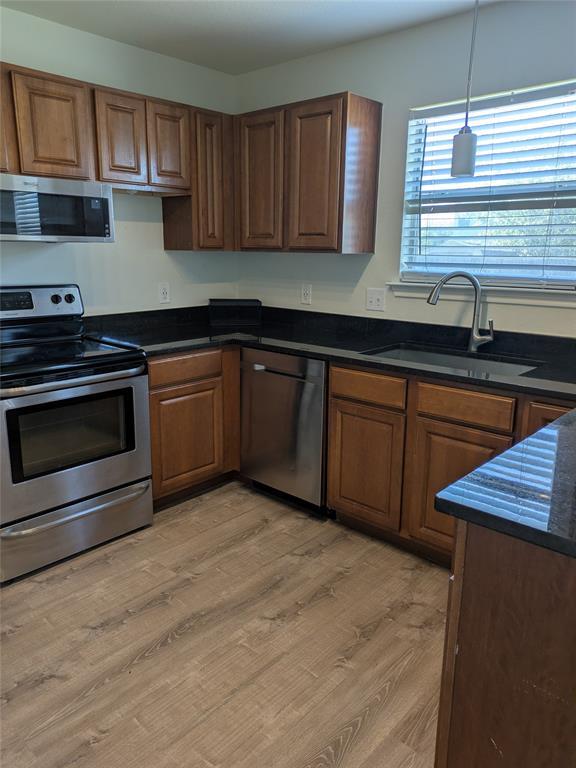 Photo - 209 Phillips St