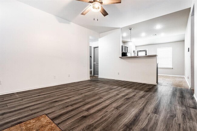 Photo - 4501 Wagner Lake Dr