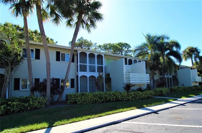Building Photo - 2304 Ringling Blvd Unit 202