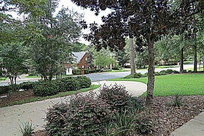 Photo - Stunning 2 Story Home in Golden Eagle