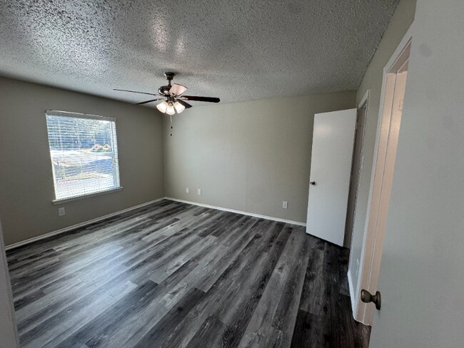 Photo - 2010 Estrada Pkwy Unit 22-101