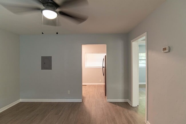 Photo - 1343 Charlotte St