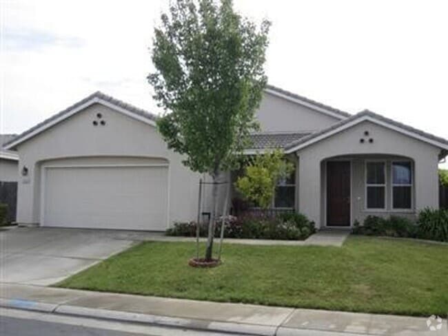 Building Photo - Beautiful Home! 4 bedrooms 2bath.