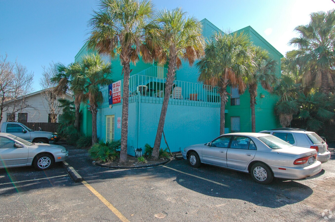 The Palms Apartments - The Palms Apartments