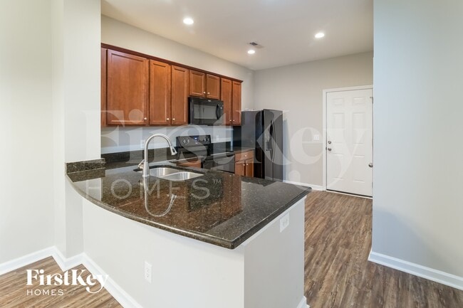 Photo - 283 Cameron St