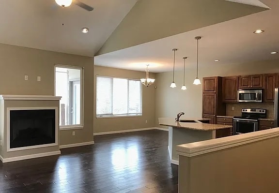 Photo - 1823 N 127th St E