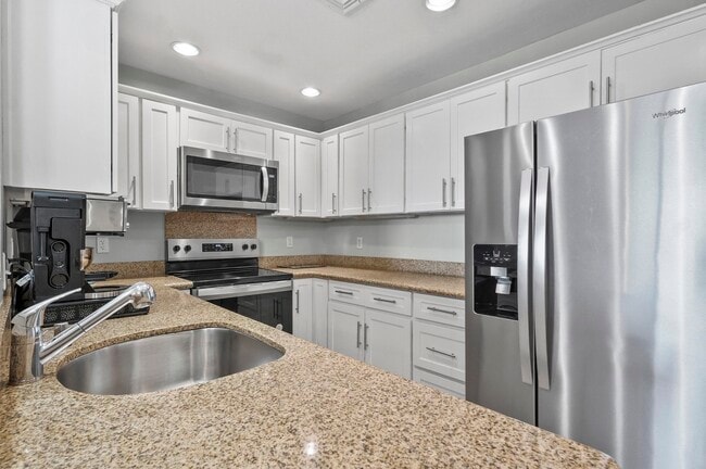 Photo - 360 Revere Beach Blvd Unidad 313