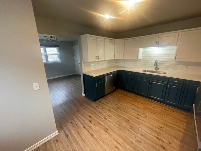 Photo - 2927 NW 22nd St