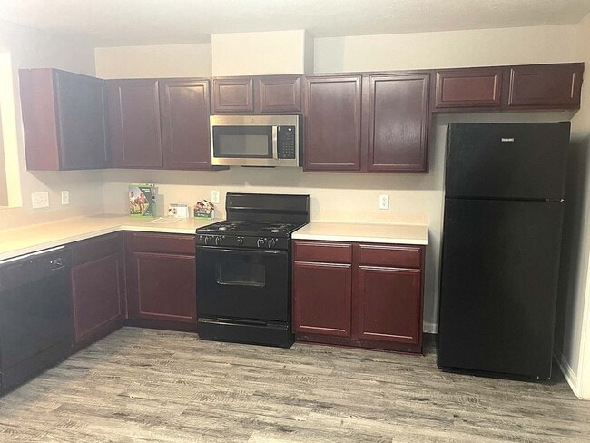 Photo - 3335 Fiorella Way