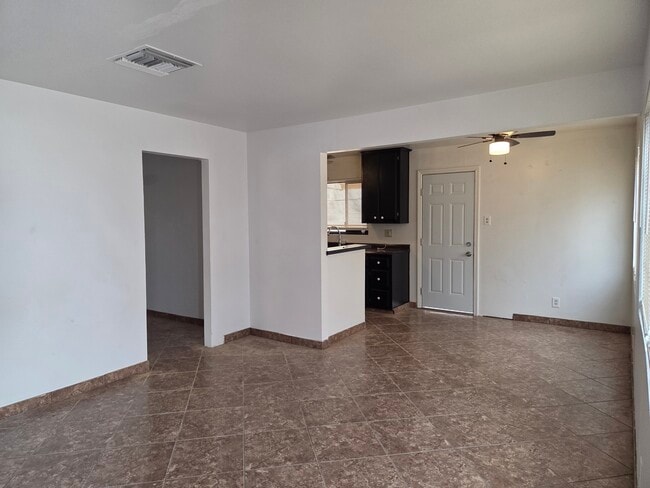 Photo - 1716 Sunrise Rd