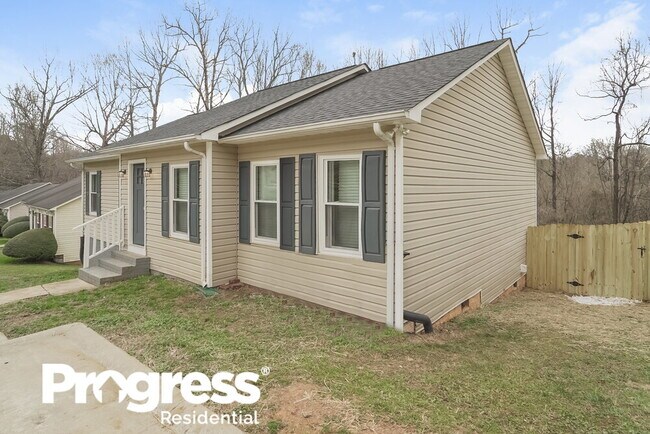 Photo - 2428 Red Tip Dr SE