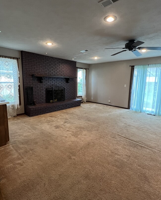 Photo - 814 W 22nd Ave