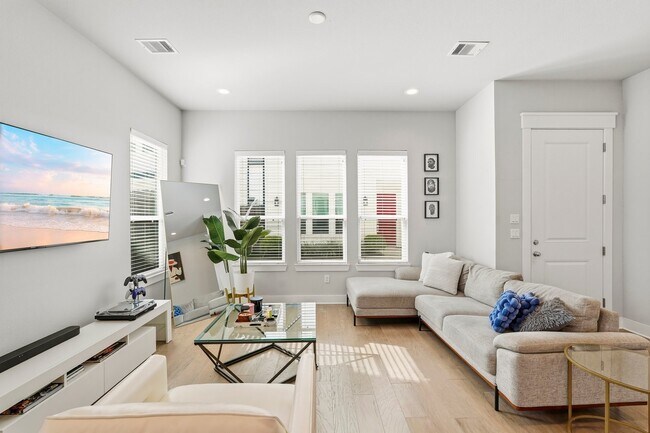 Photo - 3113 Paul Quinn St