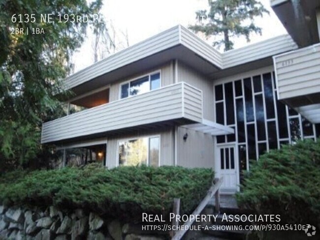 Building Photo - 6135 NE 193rd Pl Unit (Lower Left ) Rental