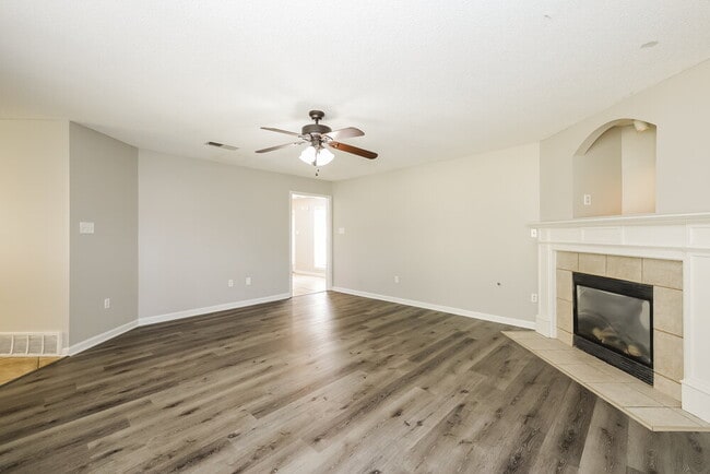 Photo - 9456 Stone St