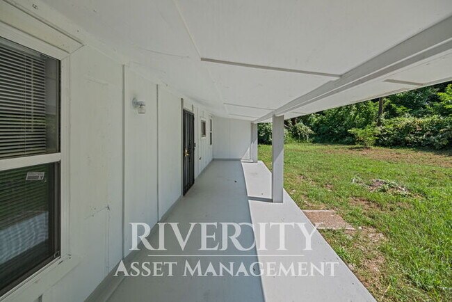 Photo - A Must See/ High Vaulted ceiling's & Section 8 Welcome!!!