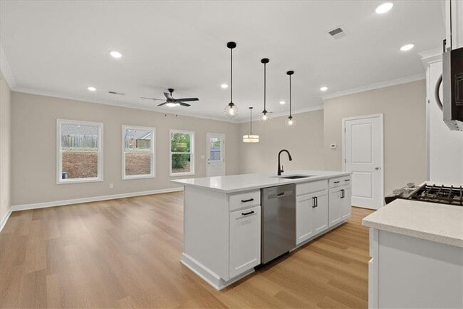 Photo - 4561 Moray Dr