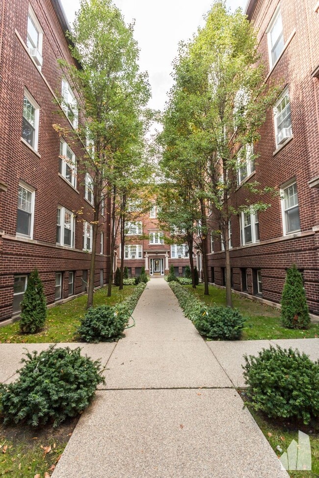 Photo - 5321 N Winthrop Ave Apartments Unit 3W