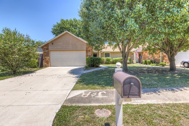 Photo - 3911 S 125th E Ave Townhome