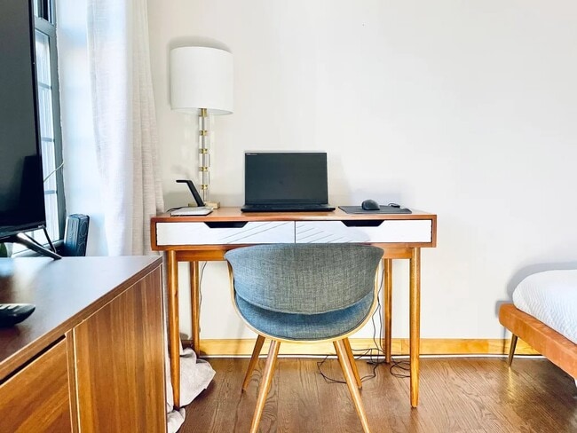 Photo - Furnished room/NOT APARTMENT Unit 3L