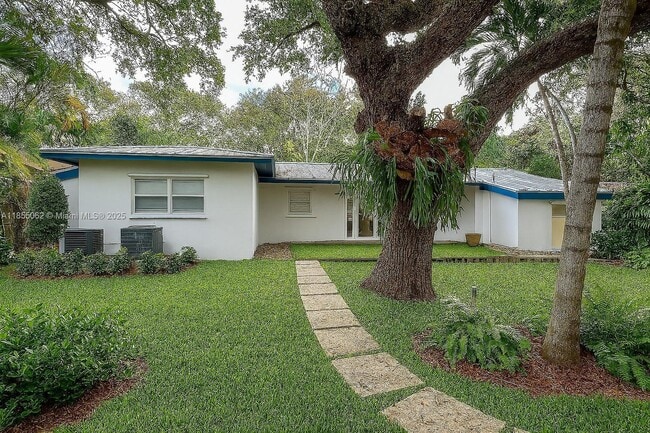 Photo - 3850 Crawford Ave
