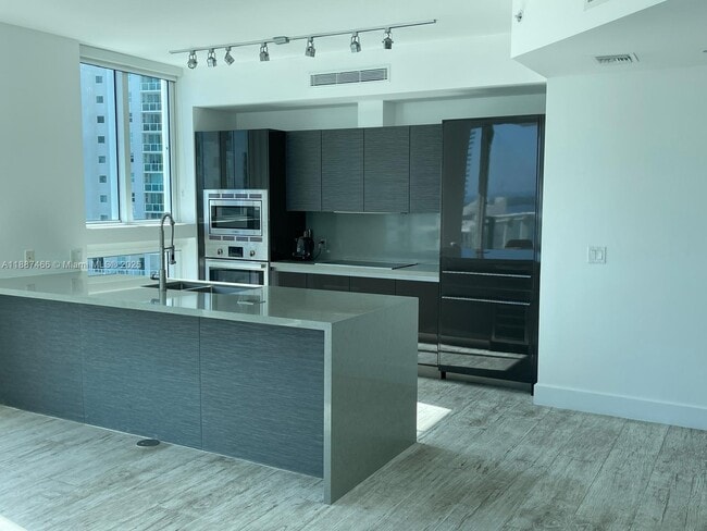 Photo - 1080 Brickell Ave Unit 2700