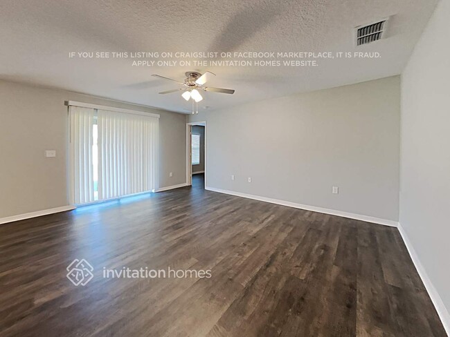 Photo - 6146 Dolostone Dr House