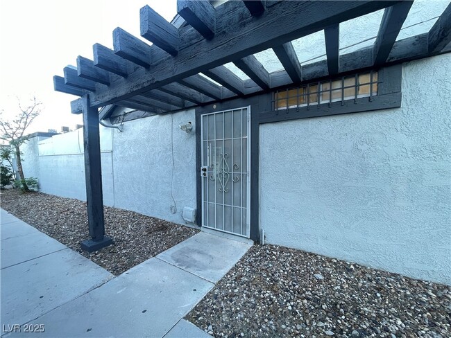 Photo - 4007 Danford Pl