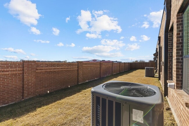 Photo - New Stunning Townhouse for Rent!