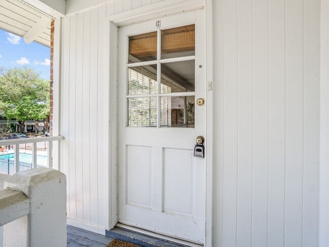 Photo - 10438 Jefferson Hwy