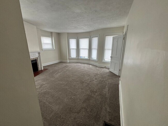 Photo - nbr142 Unit B