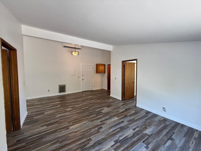 Photo - 1641 (TPO) Unit 3