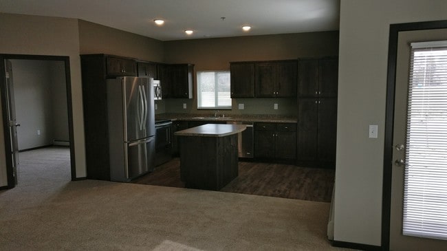 Photo - Willow Breeze Apartments