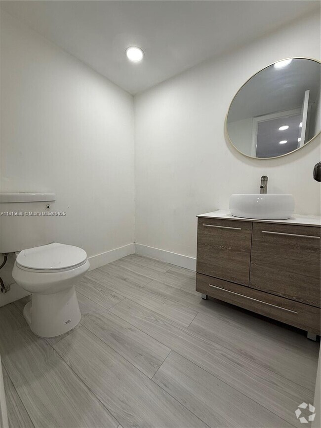 Building Photo - 10400 SW 108th Ave Unit A409 Rental