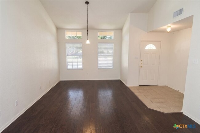 5611 Bertha Dr
