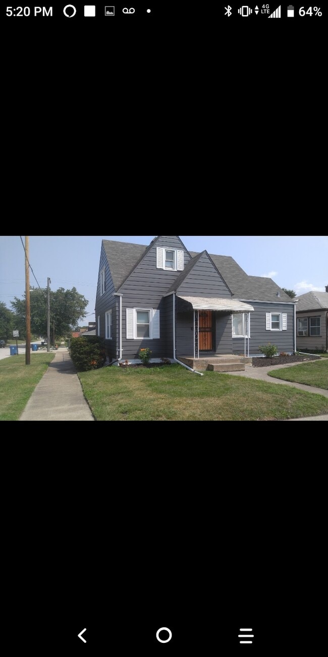 Photo - 1701 Chase St