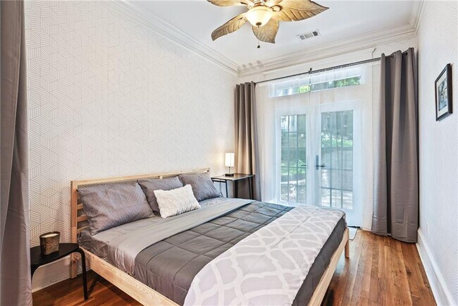 Photo - 363 5th St NE