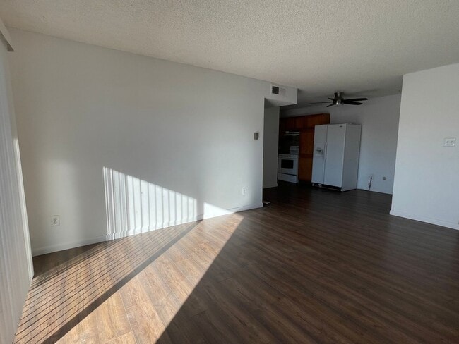 Building Photo - Fully Updated Gunbarrel Condo 2 Bedroom & 2 Bath