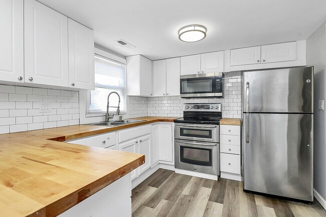 Photo - 4023 Brown Dr