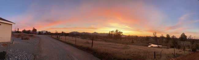 Building Photo - Breathtaking Views – Brand New 2 Bed, 1.5 Bath Home for Rent! Available Nov 1st | Mt. Bally | Mt...