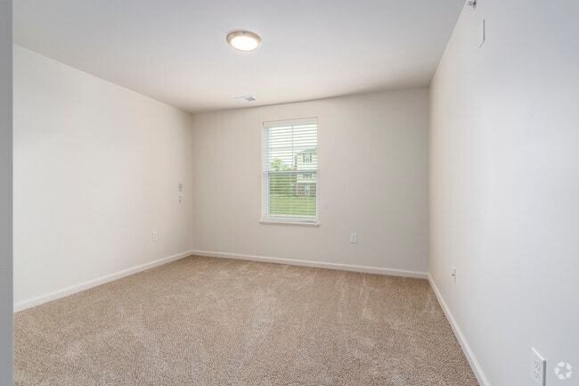 2BR, 1BA - 800SF - Bedroom