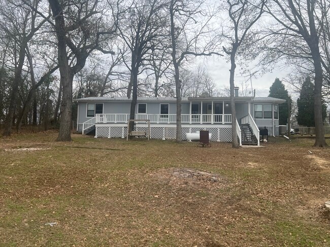 Photo - 2140 Hickory St