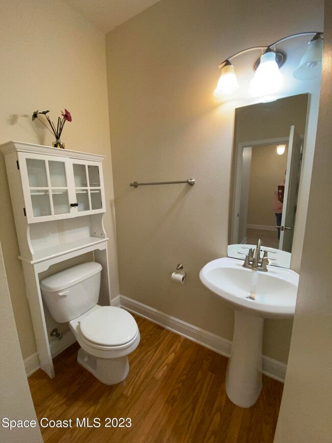 Photo - 6124 Serene Pl