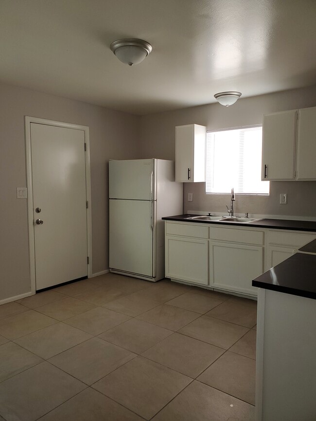 1429 S 11th Ave Unit 4